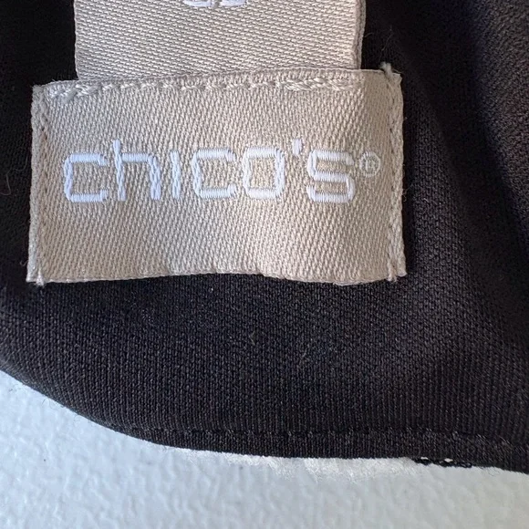 Chicos XLP or 3 Black White Floral Jacquard Burnout Top Bell Sleeves Scoop Neck - Picture 3 of 14